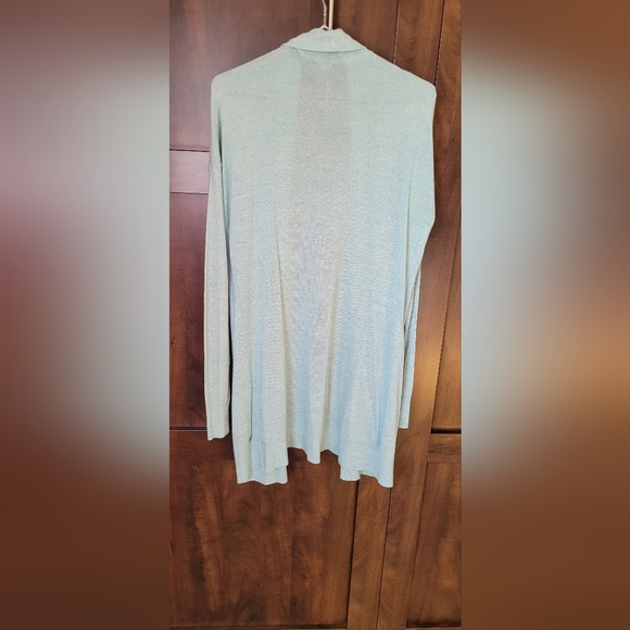 Cardigan - Picture 2 of 4